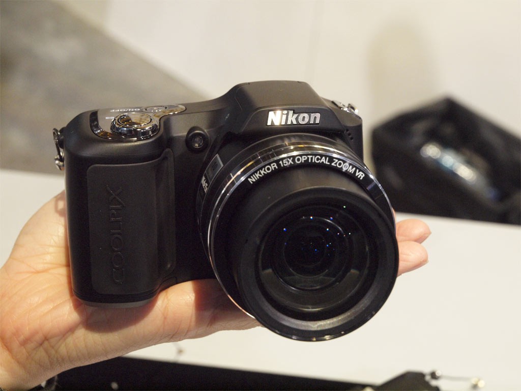 Nikon Coolpix L100  -  10