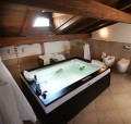 Jacuzzi Aura Plus 180x150