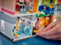 Lego Heartlake City Apartments and Stores 42670