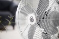 SWAN Retro 12 Inch Desk Fan