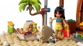 Lego Family Vacation Beach Resort 42673