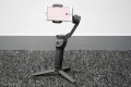 DJI Osmo Mobile 3 на триподе