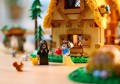 Lego Snow White and the Seven Dwarfs Cottage 43242