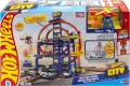 Hot Wheels Mega Loop Garage JBM74