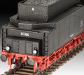 Revell Express Locomotive BR01 with Tender 2'2' T32 (1:87)