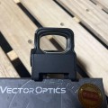 Vector Optics Omega 8