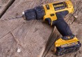 DeWALT DCD716D2