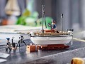 Lego Shackletons Lifeboat 40729