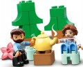 Lego Family Camping Van Adventure 10946