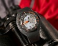 DOXA SUB 300 Carbon Searambler 822.70.021.20