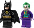 Lego Batmobile Batman vs. The Joker Chase 76224