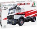 ITALERI Mercedes Benz SK 1844 LS V8 (1:24)