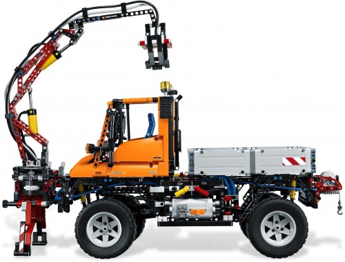 Lego Mercedes-Benz Unimog U 400 8110