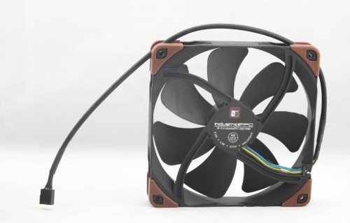Noctua NF-A14 industrialPPC-2000 PWM