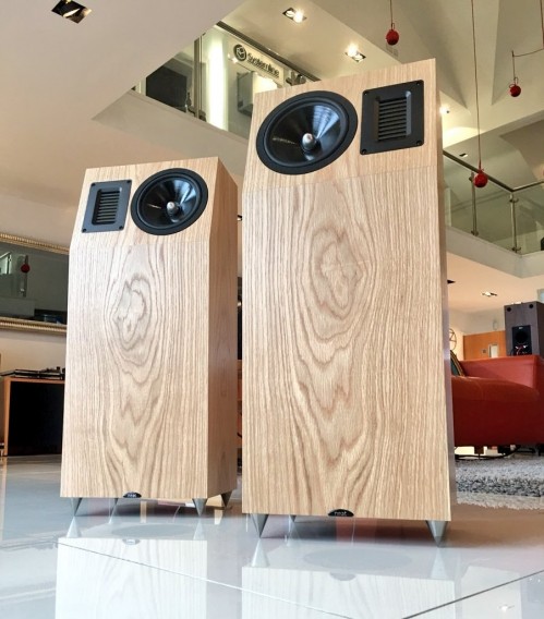 Neat Acoustics IOTA Xplorer