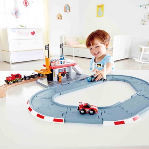 Hape Race Track Station E3734