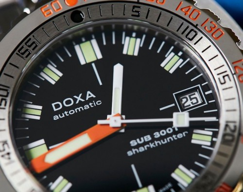 DOXA SUB 300T Sharkhunter 840.10.101.10