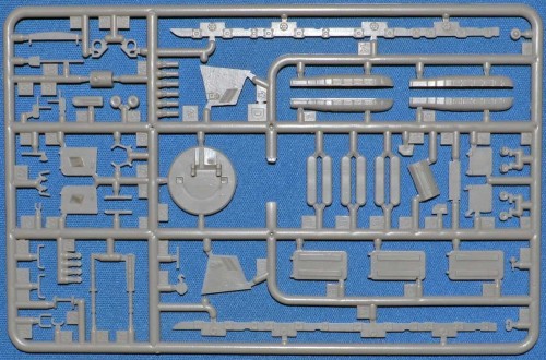 Ace Soviet APC BTR-80 (1:72)