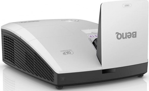 BenQ MH856UST+