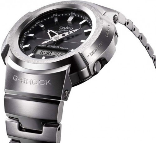 Casio G-Shock AWM-500D-1A