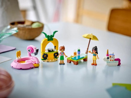 Lego Unicorn and Flamingo Pool Party 42658