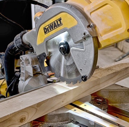 DeWALT DWS777