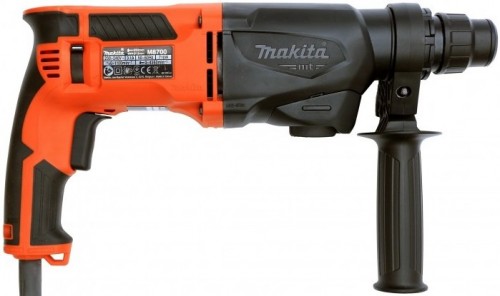 Makita M8700