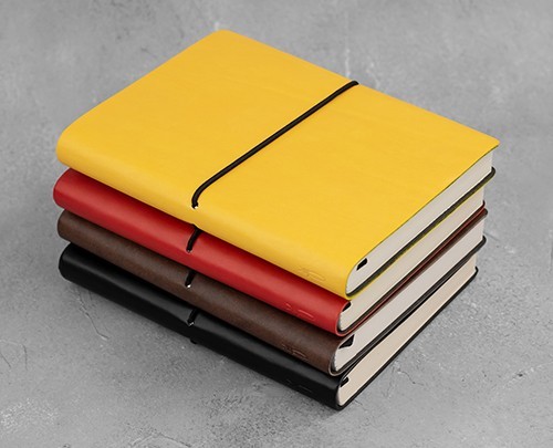 Ciak Plain Notebook Medium Black