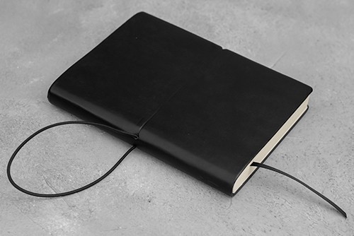 Ciak Plain Notebook Medium Black