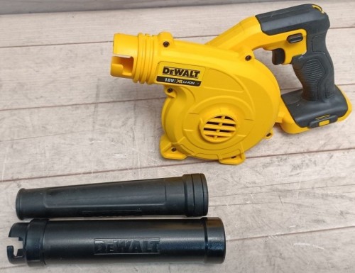 DeWALT DCV100