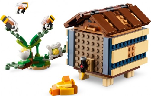 Lego Birdhouse 31143