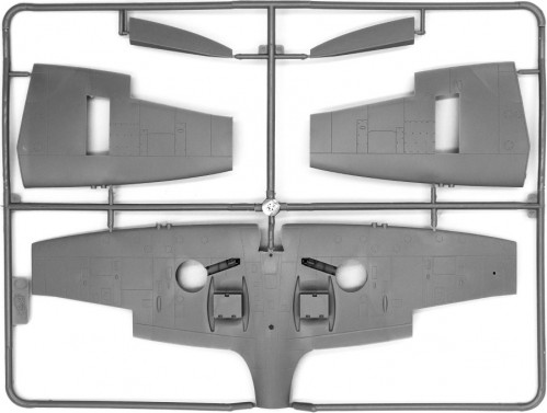 ICM Spitfire Mk.IXC Beer Delivery (1:48)