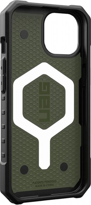 UAG Pathfinder with Magsafe for iPhone 15 Plus