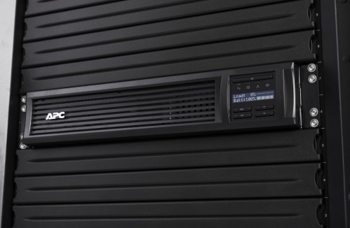 APC Smart-UPS 750VA SMT750RMI2UC