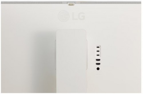 LG 32SR83U