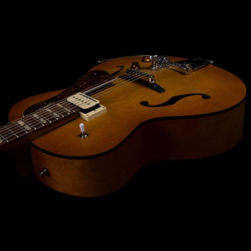 Godin 5th Avenue Jumbo P-Rail