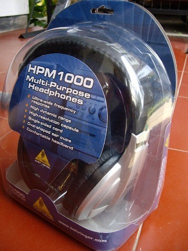 Behringer HPM1000