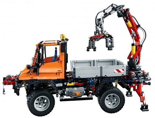 Lego Mercedes-Benz Unimog U 400 8110