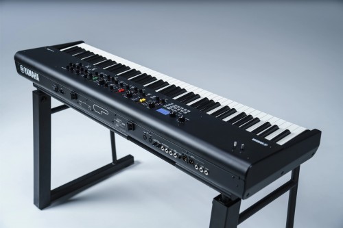 Yamaha CP-73