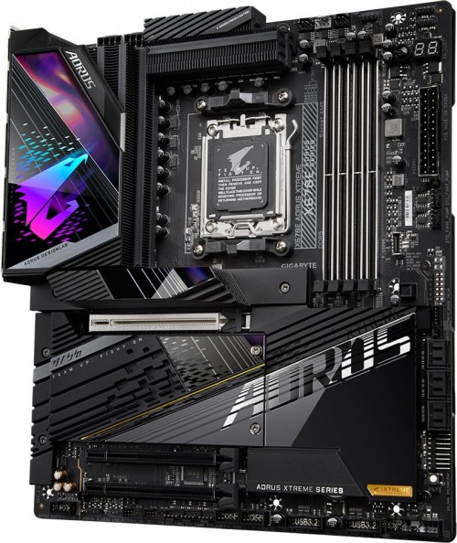 Gigabyte X670E AORUS XTREME