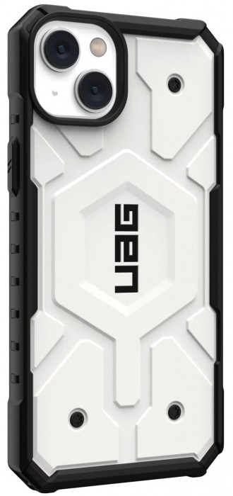 UAG Pathfinder with Magsafe for iPhone 14 Plus