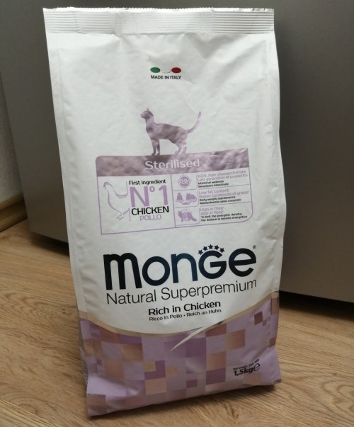 Monge Speciality Line Sterilised Chicken/Rice 1.5 kg