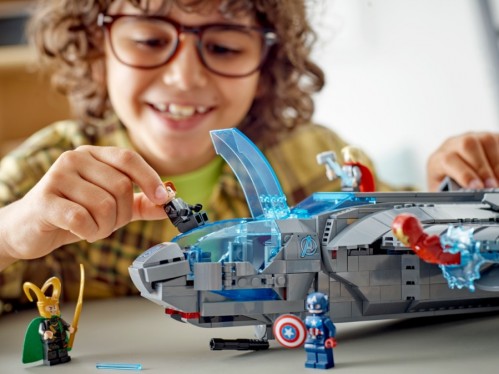 Lego The Avengers Quinjet 76248