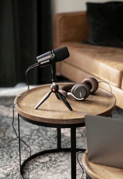 Shure MV7 Podcast Kit