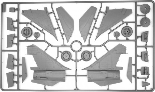 ICM MiG-25 RBT (1:48)