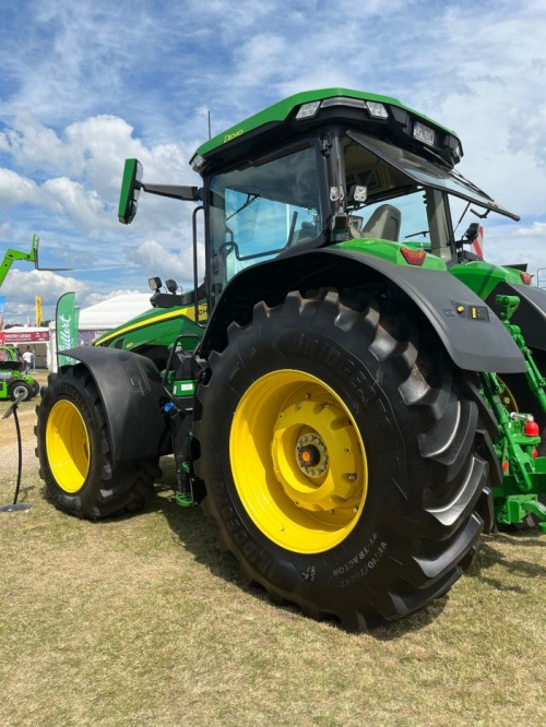 Bridgestone VT-Tractor