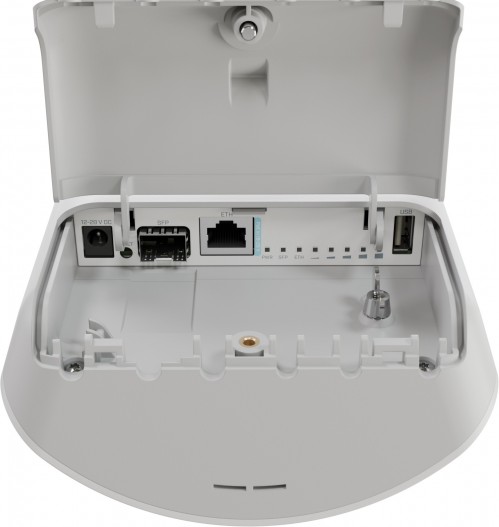 MikroTik mANTBox ax 15s