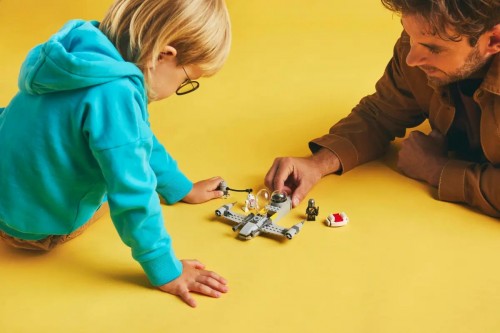 Lego Mando and Grogus N-1 Starfighter 75410