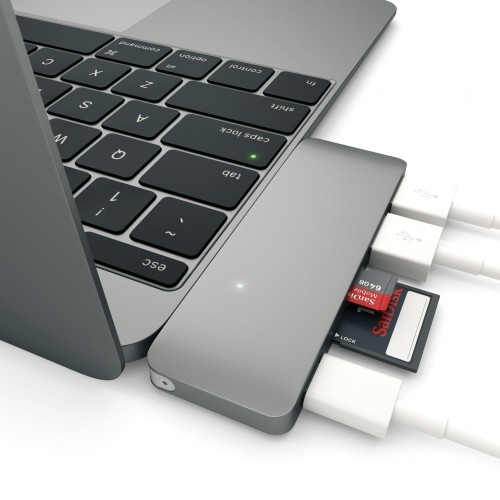 Satechi Type-C USB 3.0 Passthrough Hub