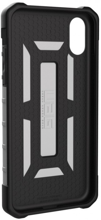 UAG Pathfinder for iPhone XR